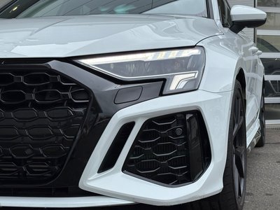 صورة 2 لـ 2023 AUDI RS3 SEDAN