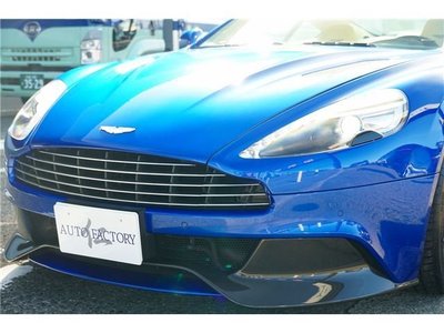 ASTON MARTIN VANQUISH - 8