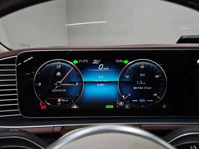 MERCEDES-BENZ GLS - 8