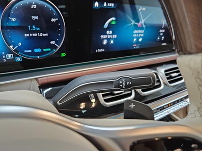 MERCEDES-BENZ GLS - 9