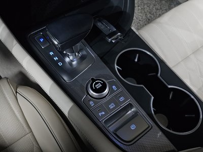 صورة 9 لـ 2022 GENESIS THE NEW G70