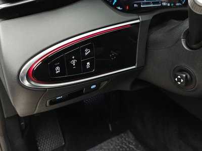 2022 Genesis GV70 — миниатюра 15