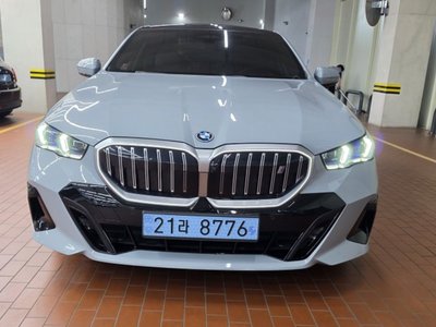 2025 BMW I5 照片 1