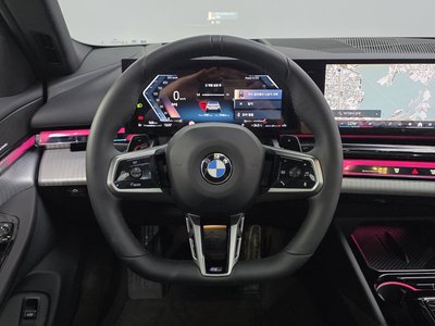 2025 BMW 5 SERIES — миниатюра 19
