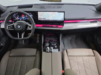 2025 BMW 5 SERIES — фото 5