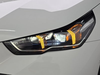 2025 BMW 5 SERIES — фото 9