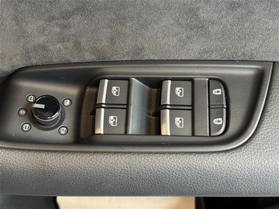 2019 AUDI Q8 thumbnail 40
