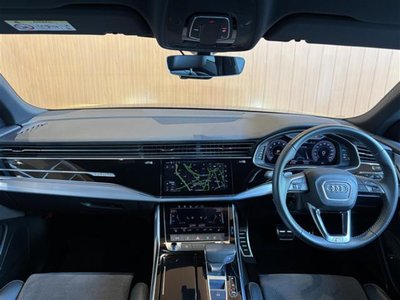 2019 AUDI Q8 photo 5