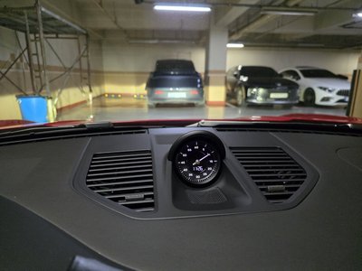 PORSCHE 911 - 8