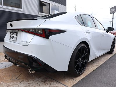 LEXUS IS - 7