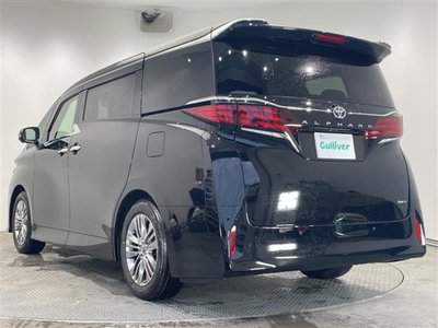 2026 TOYOTA ALPHARD photo 3