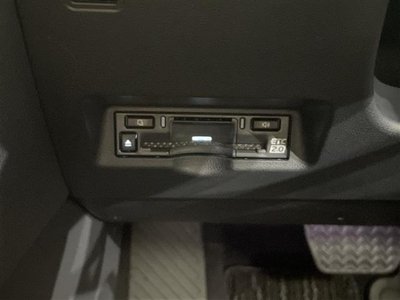 2026 TOYOTA ALPHARD photo 9