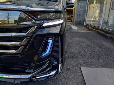 TOYOTA VELLFIRE - 10