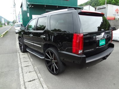 CADILLAC ESCALADE - 8