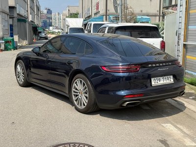 PORSCHE PANAMERA - 2