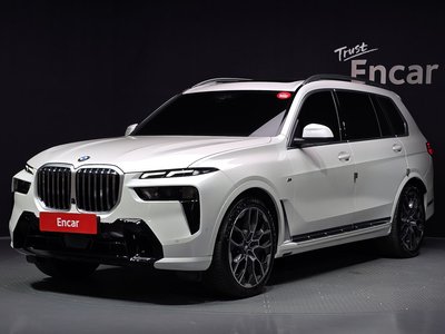2024 BMW X7 — фото 1