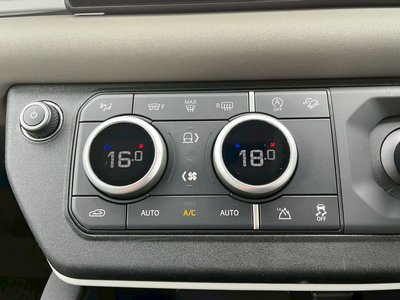 LAND ROVER DEFENDER 2023 thumbnail 44