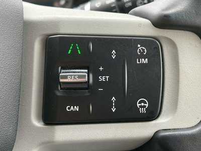 LAND ROVER DEFENDER 2023 thumbnail 35