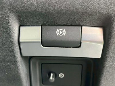 LAND ROVER DEFENDER 2023 thumbnail 40