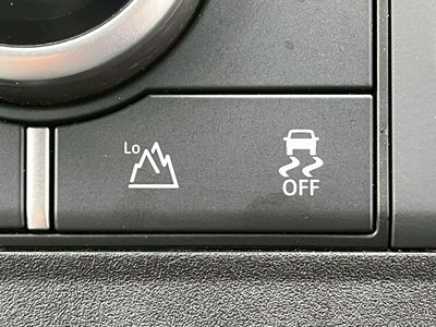 LAND ROVER DEFENDER 2023 thumbnail 46