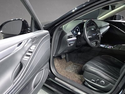 GENESIS G80 (RG3) - 10