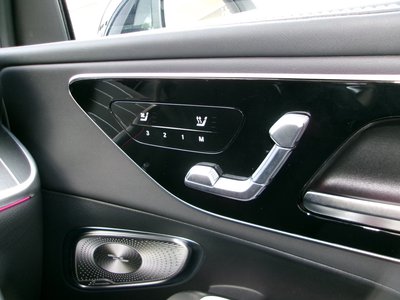 2025 Mercedes-BENZ GLC AMG photo 10