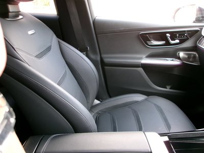 2025 Mercedes-BENZ GLC AMG — миниатюра 12