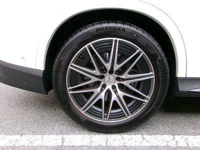 2025 Mercedes-BENZ GLC AMG — миниатюра 17