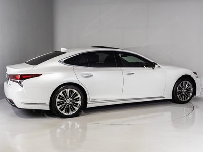 صورة مصغرة 21 لـ 2017 Lexus LS