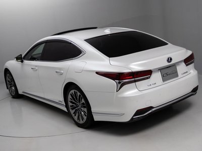 صورة مصغرة 33 لـ 2017 Lexus LS