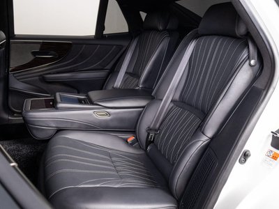 صورة مصغرة 9 لـ 2017 Lexus LS