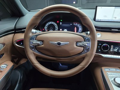 2023 Genesis GV70 thumbnail 13