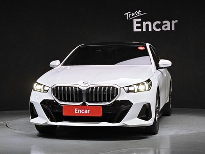 BMW 5 SERIES - 2