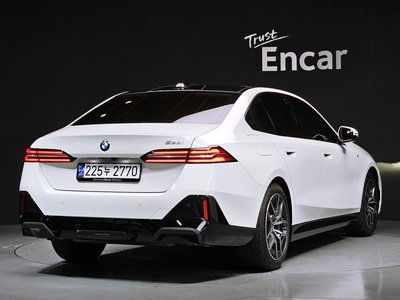 BMW 5 SERIES - 5