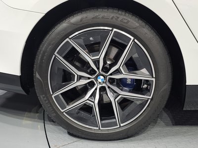 BMW 5 SERIES - 6