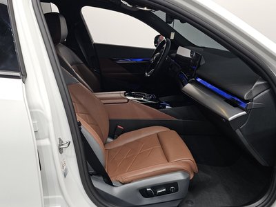 2024 BMW 5 SERIES thumbnail 16