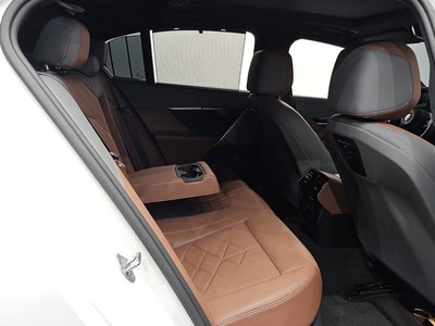 2024 BMW 5 SERIES thumbnail 17