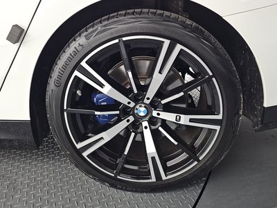 2024 BMW 5 SERIES 照片 8