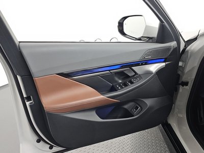 2024 BMW 5 SERIES thumbnail 14