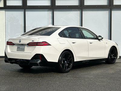 BMW 5 SERIES - 6