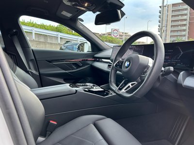 2024 BMW 5 SERIES 缩略图 24