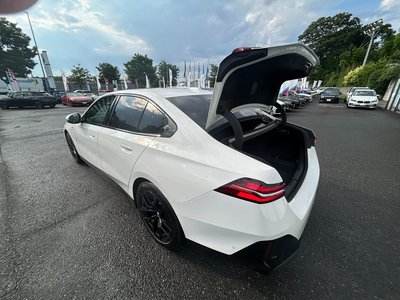 2024 BMW 5 SERIES 缩略图 21