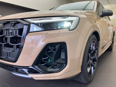 2025 AUDI Q7 photo 13