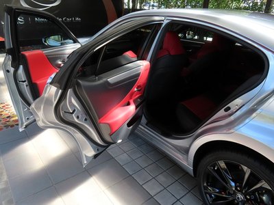 2025 Lexus ES — миниатюра 78