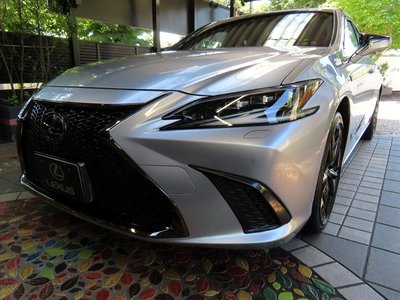 2025 Lexus ES — миниатюра 27