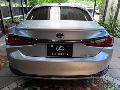 2025 Lexus ES — миниатюра 15