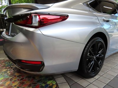 2025 Lexus ES — миниатюра 33