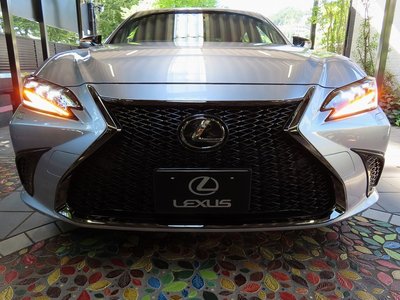 2025 Lexus ES — миниатюра 12