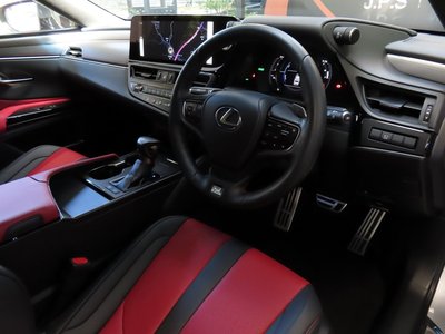 2025 Lexus ES — миниатюра 52
