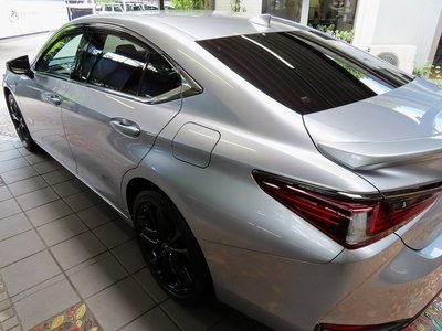 2025 Lexus ES — миниатюра 44